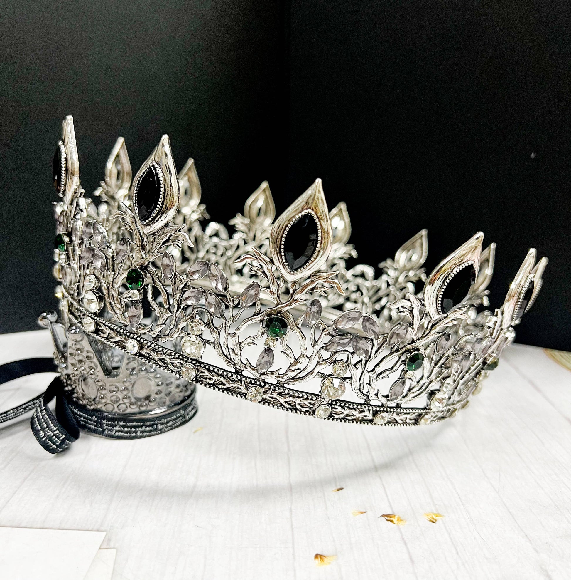 Vintage silver king crown, black gemstone crown, gothic king crown, silver crown with black gems, regal gothic crown, silver and black gem king crown.
